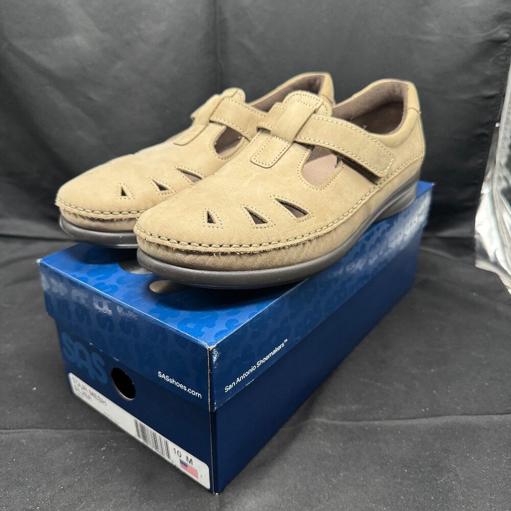 Women's Tan SAS Roamer - EZ Strap Walking Shoe Size 10M with Box